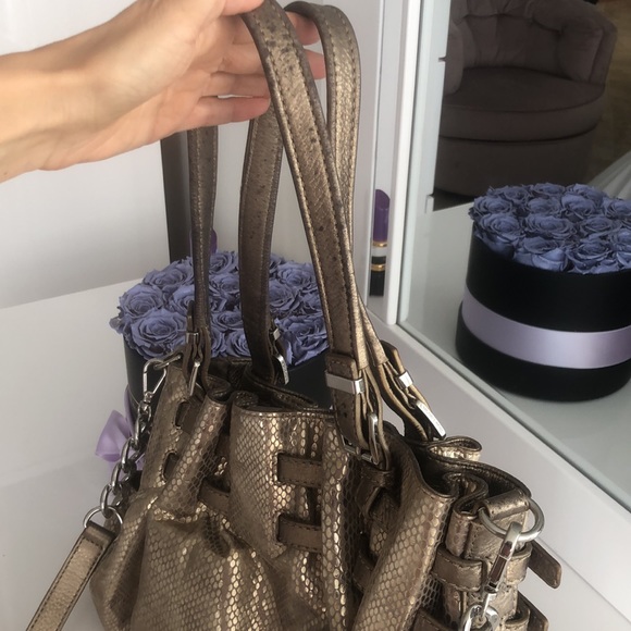 Michael Kors Hobo Crossbody Bag Metallic Pewter - Picture 3 of 5